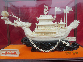 厂家销售广州牙雕骨龙船骨雕工艺品雕刻工艺摆件